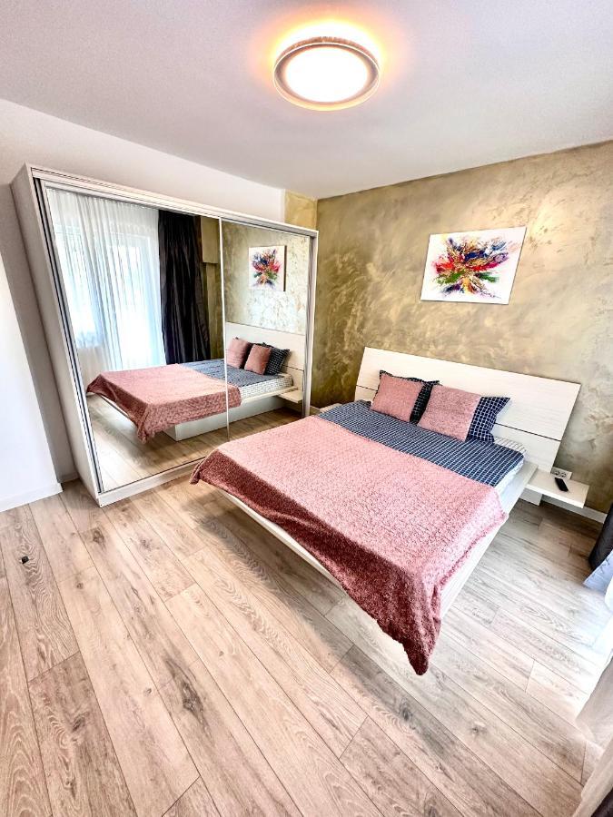Mega Rossa Residence Bukarest Kültér fotó